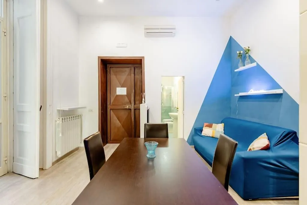 Modern 1Br Apt Near National Museum - Sleeps 3 Naples Apartment