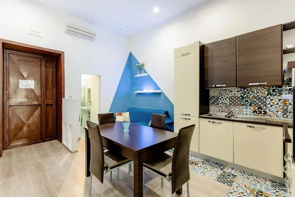 Modern 1Br Apt Near National Museum - Sleeps 3 Naples 0*,