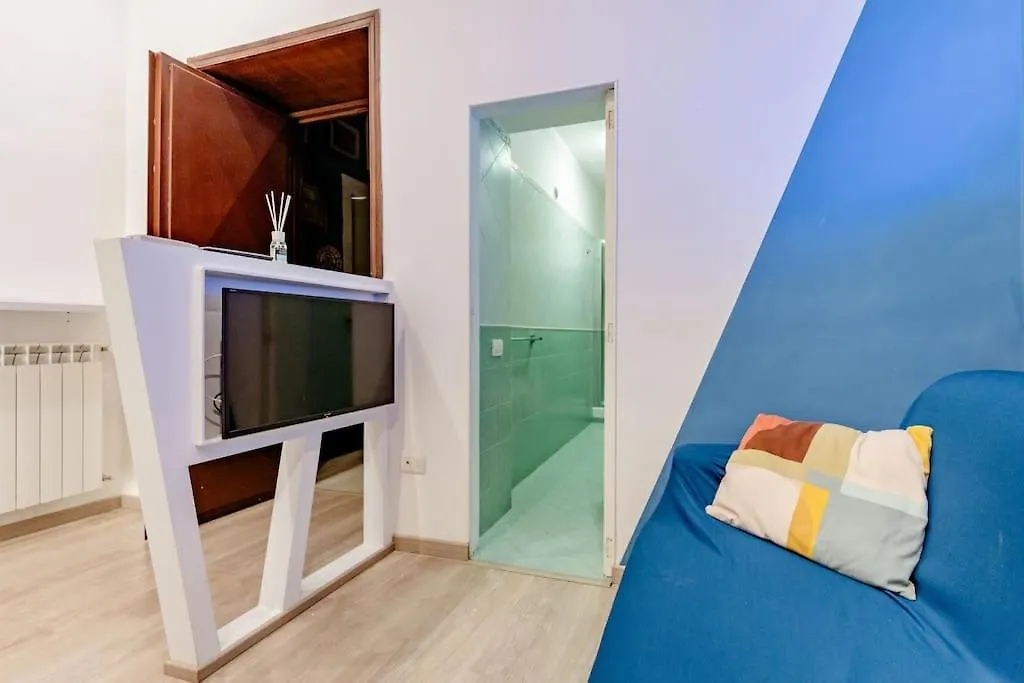 Modern 1Br Apt Near National Museum - Sleeps 3 Naples Italy